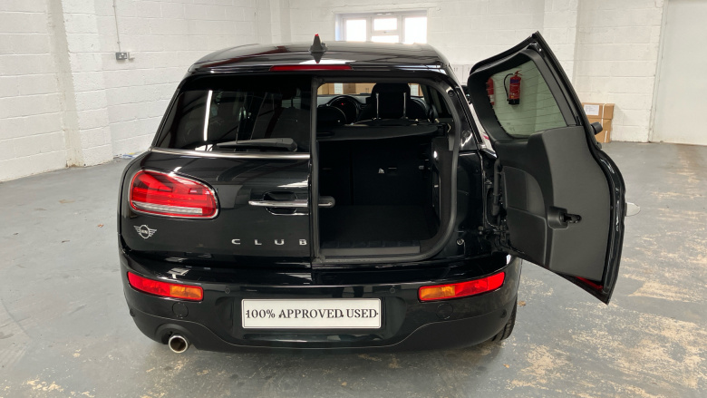 MINI Clubman 1.5 Cooper Exclusive 6dr Auto [Comfort/Nav+ Pack] Petrol Estate